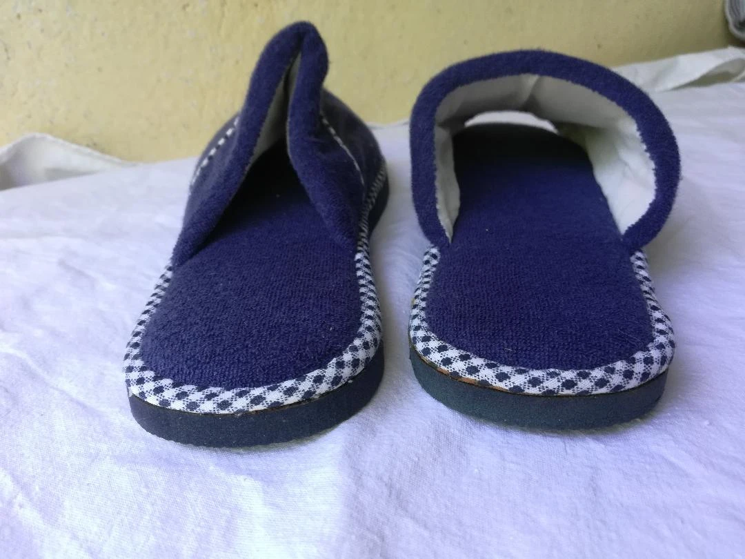 Pantufas-Mulas abertas na frente em esponja Marine tamanho 40- novas – photo 3